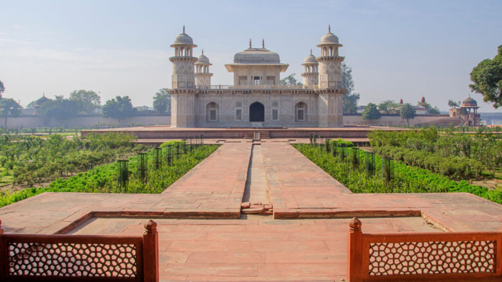 Best Places to Visit in Agra