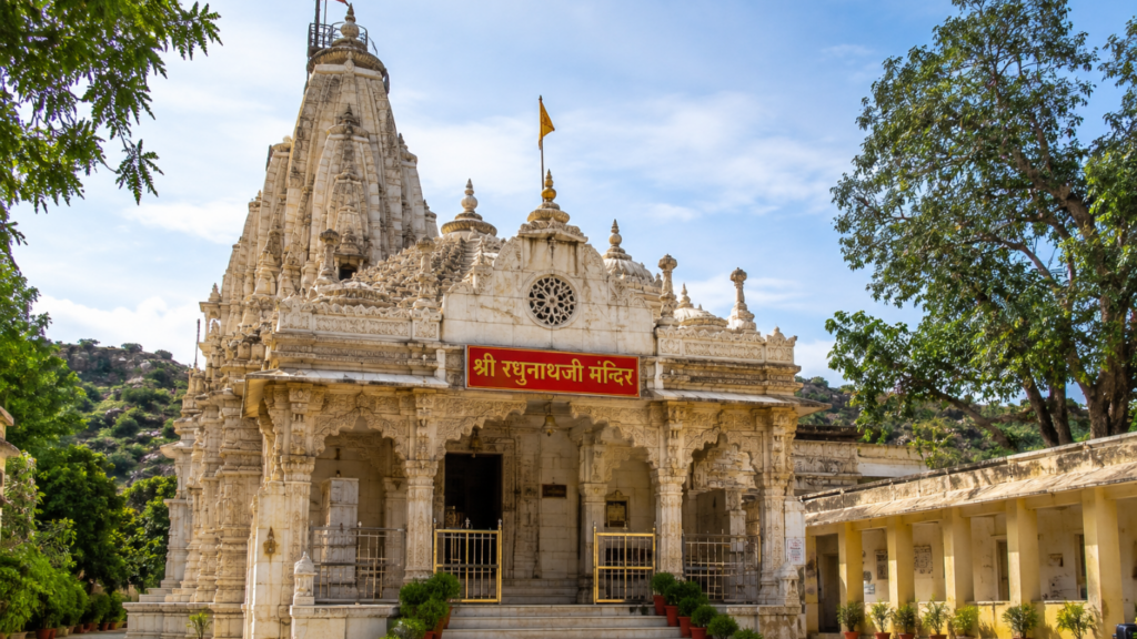 18 Best Places to Visit in Mount Abu,
Raghunath Temple,